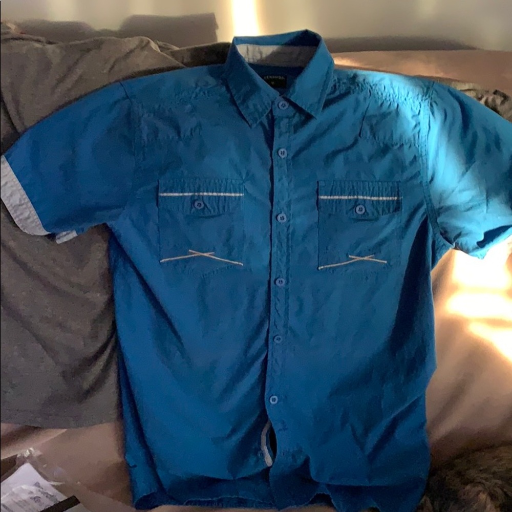 Vertical sky blue polo